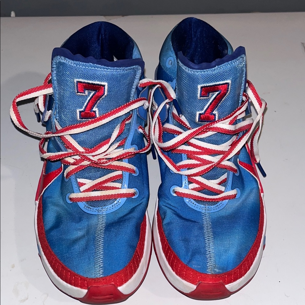 Men’s Nike Size 9